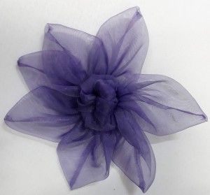 KWIATEK OZDOBA DO FIRAN W KOLORZE FIOLETU