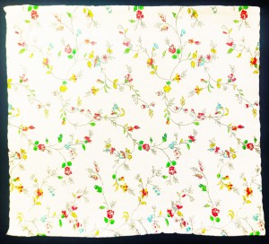 POSZEWKA JASIEK WZÓR DROBNE KWIATUSZKI NA BIAŁYM TLE TKANINA KORA BAWEŁNA