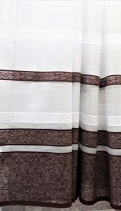 NOWOCZESNA I BARDZO ORYGINALNA FIRANA Z ŻAKARDU W BIAŁYM KOLORZE Z BRĄZOWYM SZLAKIEM NA DOLE WYSOKOŚĆ 120 CM  PRODUCENT HAFT KALISZ