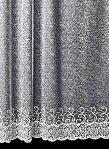 PIĘKNA FIRANKA ŻAKARDOWA W KOLORZE BIAŁYM Z GĘSTO NAKRAPIANYM WZOREM ORAZ DOŁEM ZDOBIONYM DESIGNEM PRZYPOMINAJĄCYM COTTON BALLS WYSOKOŚĆ 180 CM PRODUCENT POLONTEX CZĘSTOCHOWA