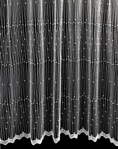 EFEKTOWNA FIRANKA SIATECZKA KOLOR BIAŁY ZE SREBRNĄ NITKĄ I ORYGINALNYM WZOREM KROPKI I KRESKI STYL GLAMOUR WYSOKOŚĆ 280 CM PRODUCENT PAPION TURCJA